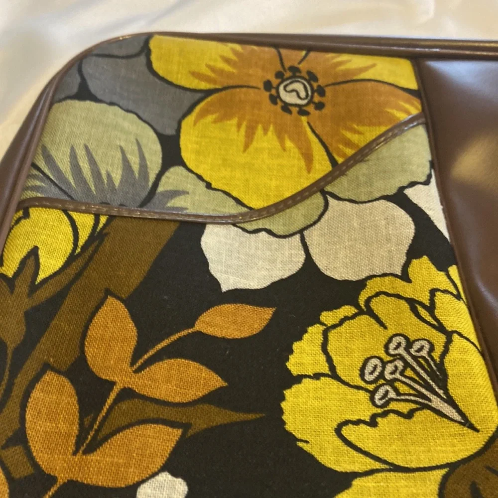 Vintage Flower Power overnight suitcase